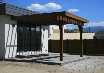 LoneWolf Homes Rayburn back porch with pergola