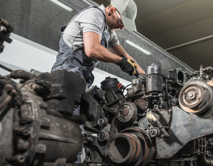 Engine Repair ROJ Truck and Trailer